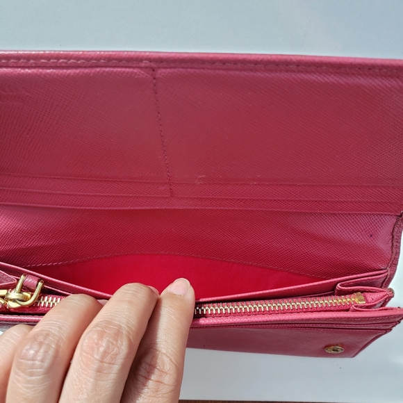 Authentic Prada Saffiano Large Wallet, Pink - Picture 8 of 16